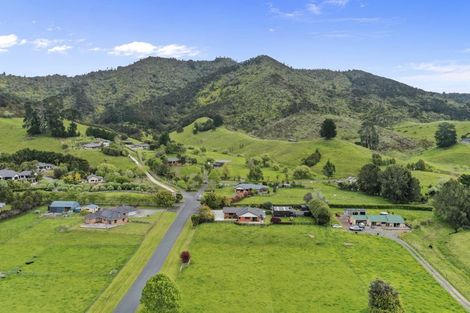 Photo of property in 16 Kauri Lane, Huntly, 3771