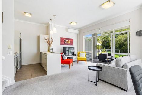 Photo of property in 16 Parkside Drive, Orewa, 0931