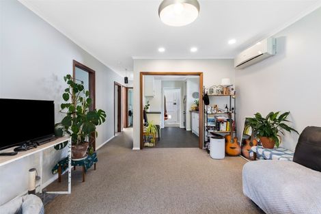 Photo of property in 66 Airlie Road, Plimmerton, Porirua, 5026