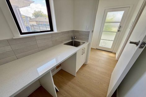 Photo of property in 32 Rosier Road, Glen Eden, Auckland, 0602