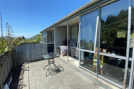 Photo of property in 4/1 Angle Street, Picton, 7220