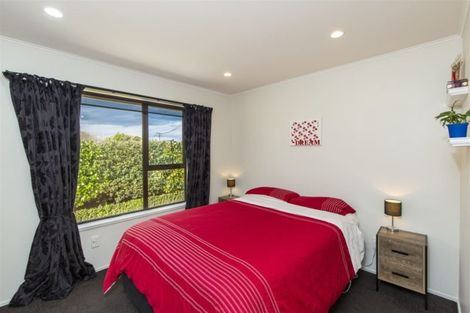 Photo of property in 37 Flower Street, Bryndwr, Christchurch, 8053