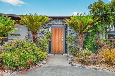 Photo of property in 16 Wai Matangi Place, Motuoapa, 3382