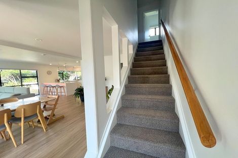 Photo of property in 2/24 Hattaway Avenue, Bucklands Beach, Auckland, 2012