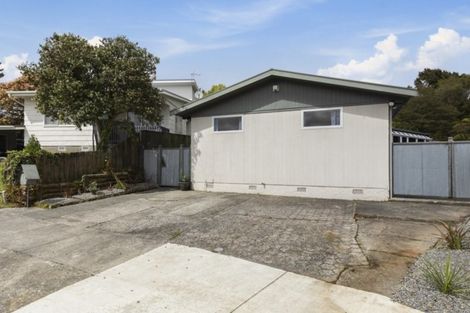 Photo of property in 7 Greenwich Grove, Stokes Valley, Lower Hutt, 5019