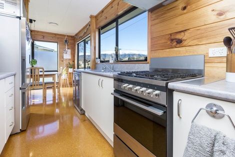 Photo of property in 3 Hazel Street, Ebdentown, Upper Hutt, 5018