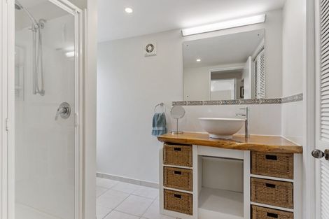 Photo of property in 60 Polkinghorne Drive, Manly, Whangaparaoa, 0930