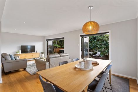 Photo of property in 133 Sandspit Road, Shelly Park, Auckland, 2014