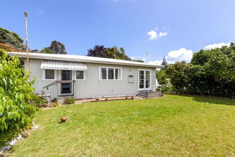 Photo of property in 21 Renown Road, Raumati South, Paraparaumu, 5032