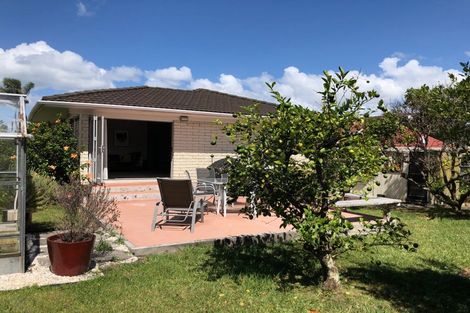 Photo of property in 3/3 Argyle Terrace, Milford, Auckland, 0620