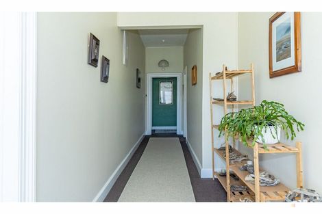 Photo of property in 2 Point Bush Road, Waimate, 7924