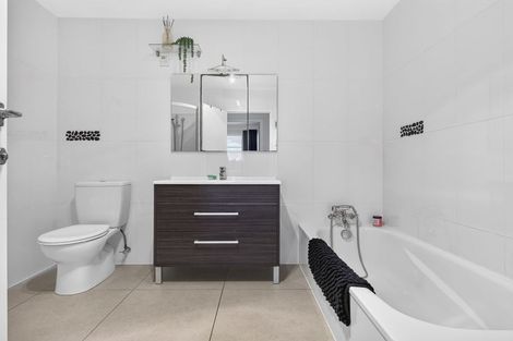 Photo of property in 99 Gillies Avenue, Taupo, 3330