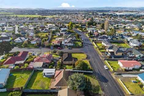 Photo of property in 2 Browning Street, Manurewa East, Auckland, 2102