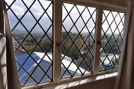 Photo of property in 32 Landscape Road, Mount Eden, Auckland, 1024