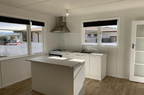 Photo of property in 402 Huia Place, Camberley, Hastings, 4120