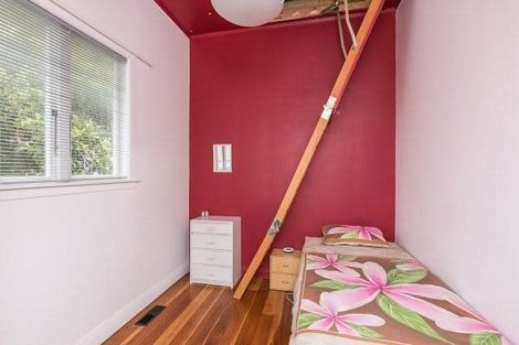 Photo of property in 22 Poplar Grove, Thorndon, Wellington, 6011