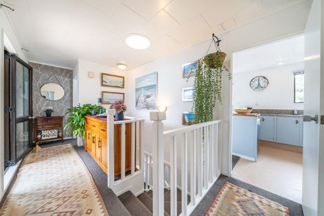 Photo of property in 20 Roys Road, Plimmerton, Porirua, 5026