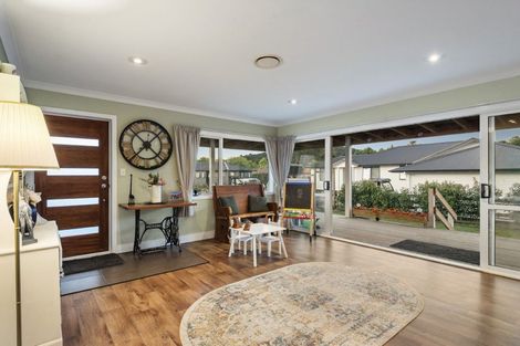 Photo of property in 974 Kahikatea Flat Road, Waitoki, Kaukapakapa, 0871