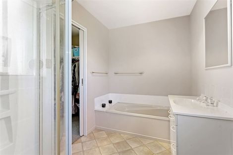 Photo of property in 2 Campbell Lane, Oxford, 7430