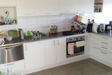 Photo of property in 7e/60 Masons Road, Oteha, Auckland, 0632