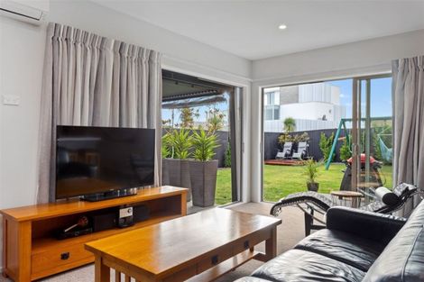 Photo of property in 94 Aston Drive, Waimairi Beach, Christchurch, 8083