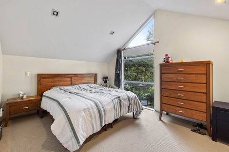 Photo of property in 209 Laingholm Drive, Laingholm, Auckland, 0604