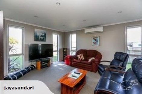 Photo of property in 1 Keene Drive, Bell Block, New Plymouth, 4312