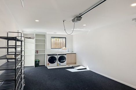 Photo of property in 42d Farringdon Street, Glen Innes, Auckland, 1072