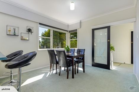 Photo of property in 1 Buick Crescent, Awapuni, Palmerston North, 4412