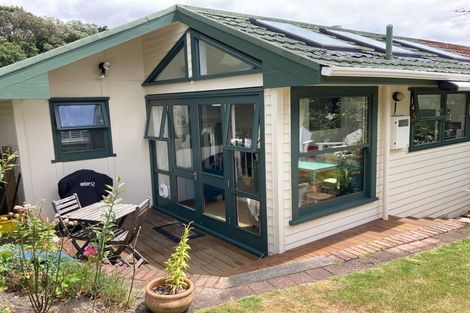 Photo of property in 92a Churton Drive, Churton Park, Wellington, 6037