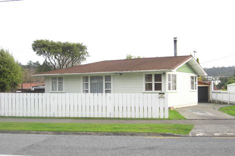 Photo of property in 44 Horoeka Street, Stokes Valley, Lower Hutt, 5019
