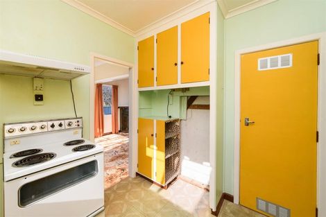 Photo of property in 27 Lower High Street, Marton, 4710