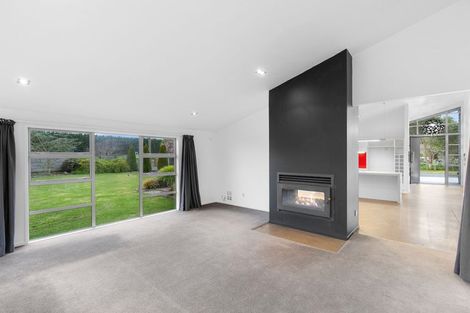 Photo of property in 51 Waikawa Beach Road, Manakau, Levin, 5573