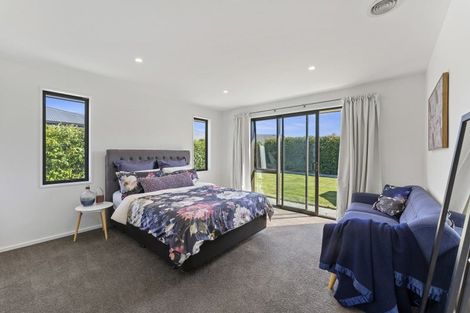 Photo of property in 21 De Bettencor Place, Mount Pisa, Cromwell, 9383