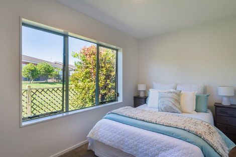 Photo of property in 19 The Grove, Red Beach, 0932