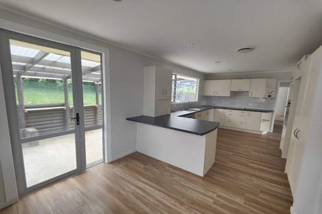 Photo of property in 14 Flamingo Court, Goodwood Heights, Auckland, 2105