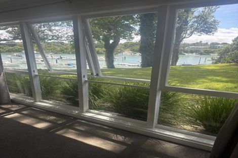 Photo of property in 9 Pakuranga Road, Pakuranga, Auckland, 2010