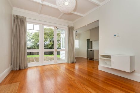 Photo of property in 14 Oban Road, Westmere, Auckland, 1022