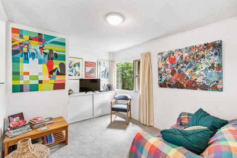 Photo of property in 75 Saddleback Rise, Murrays Bay, Auckland, 0630