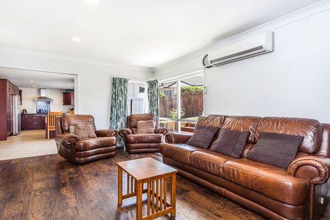 Photo of property in 5 Paua Place, Mount Roskill, Auckland, 1041