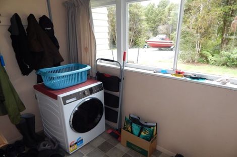 Photo of property in 1279 Lake Kaniere Road, Lake Kaniere, Kokatahi, 7881