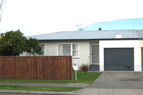 Photo of property in 2 Mcgregor Avenue, Pirimai, Napier, 4112