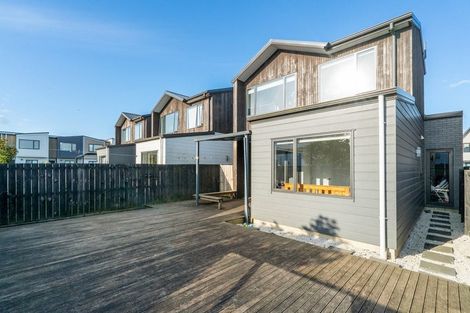 Photo of property in 42 Dignity Street, Papakura, 2110