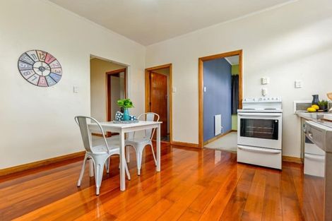 Photo of property in 127 Maxwells Line, Awapuni, Palmerston North, 4412
