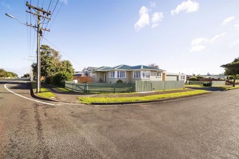 Photo of property in 25 Waihi Road, Hawera, 4610