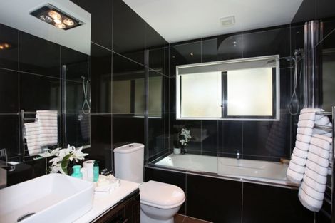 Photo of property in 15 Bob Craig Place, Pukekohe, 2120