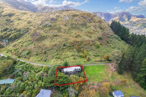 Photo of property in 15 Harmans Road, Lyttelton, 8082
