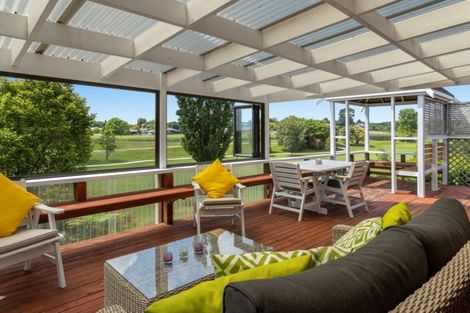 Photo of property in 58 Links View Drive, Omokoroa, 3114