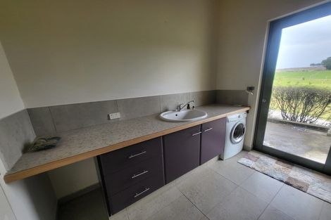 Photo of property in 33 Ruataniwha Drive, Collingwood, 7073