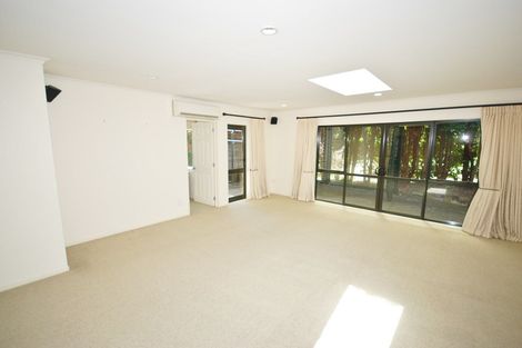 Photo of property in 2/16 Roberts Road, Glenfield, Auckland, 0629
